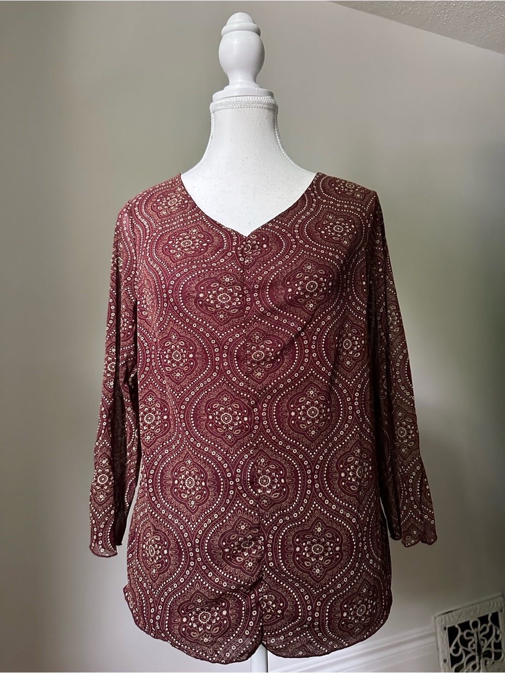 REITMANS Red Y2K‎ Boho Fairy Cottagecore Sheer 3/4 Sleeve Vneck Top Large